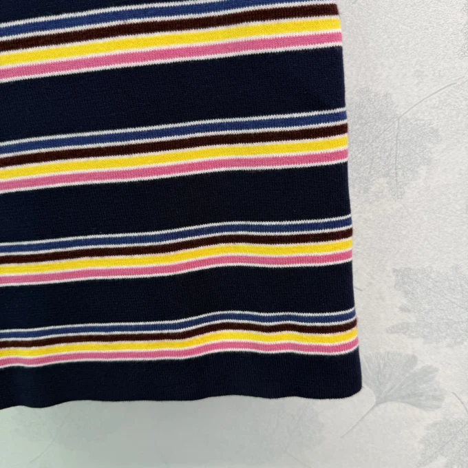 Spring new Striped Round Neck Short Sleeved Dress With Feminine Temperament, Slim Fit And Slimming Knit Skirt 8 - Image 3