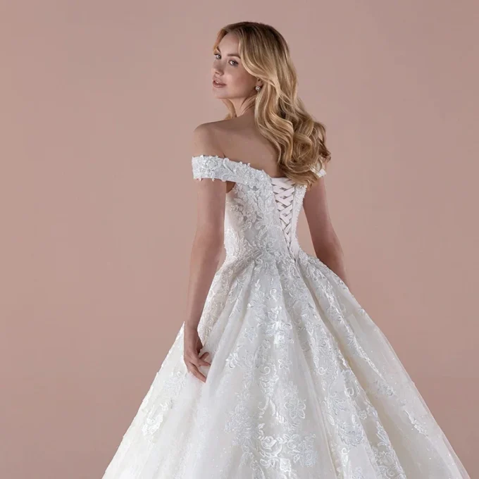 customizedSweetheart Off The Shoulder Wedding Dress Lace Applique Beaded Bridal Gown Princess Bride Marriage Women Clothing - Image 3