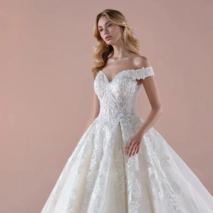 customizedSweetheart Off The Shoulder Wedding Dress Lace Applique Beaded Bridal Gown Princess Bride Marriage Women Clothing - Image 2